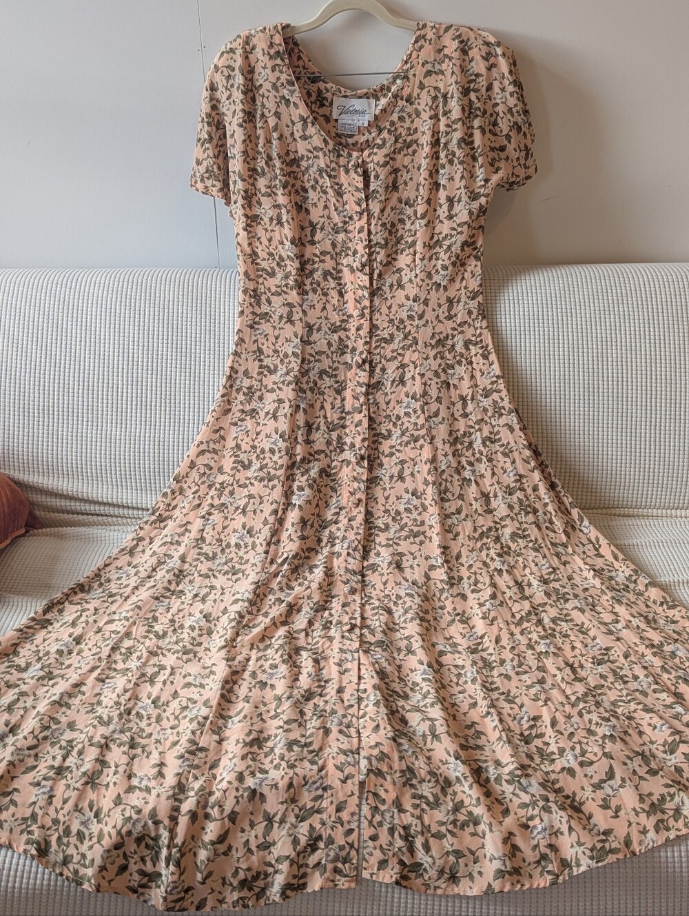 Victoria Soie 100% Silk Peach Floral Button-Front Maxi Dress